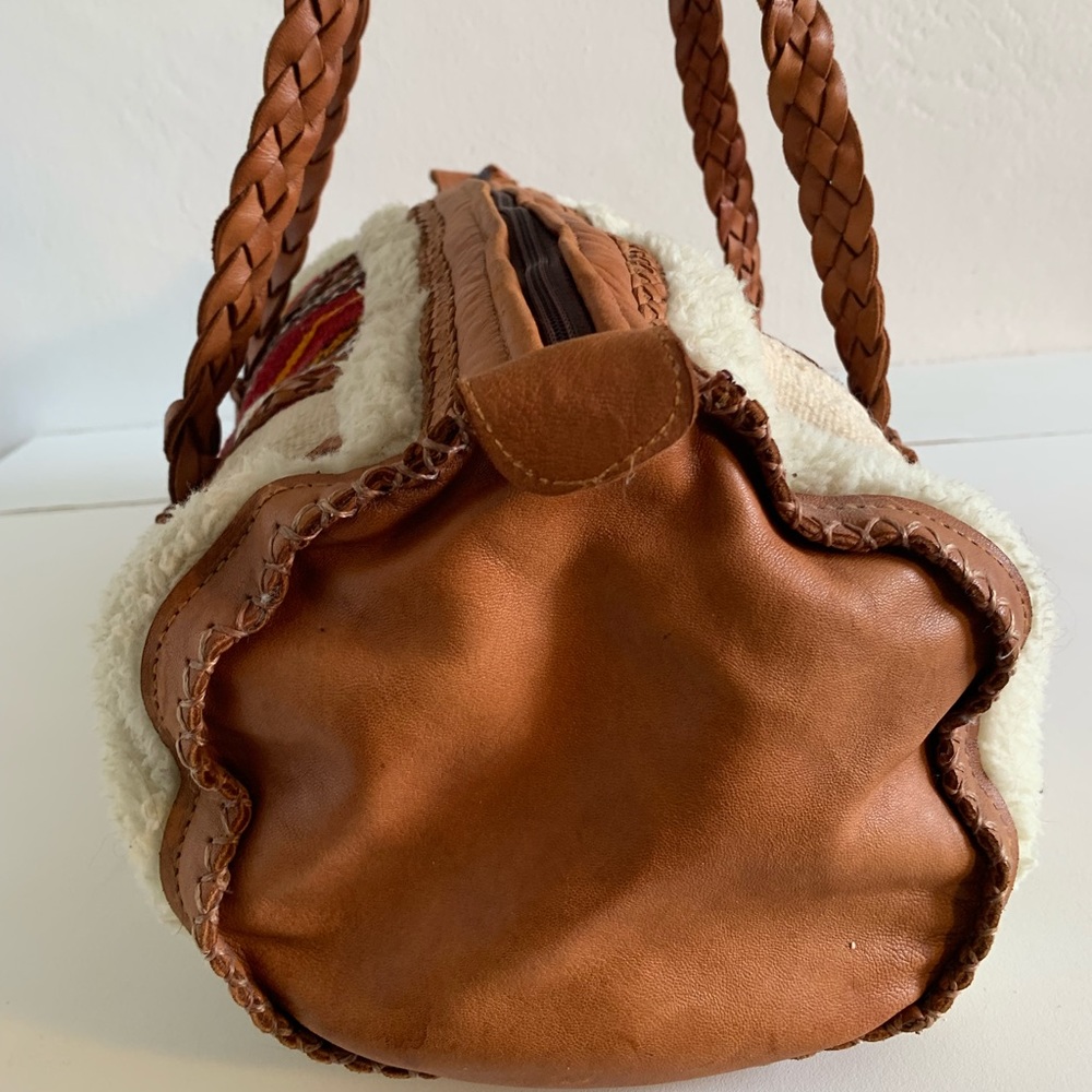 Anthropologie handbag, Beautiful bag made with genuine leather . - Picture 3 of 6